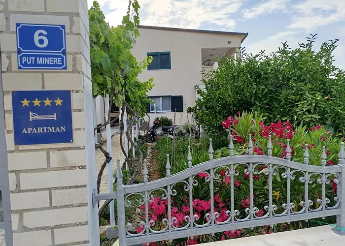 Διαμέρισμα Ivana Dolores *