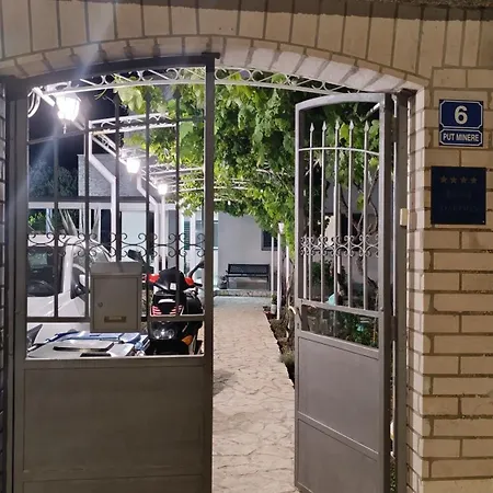 Ivana Dolores Apartment