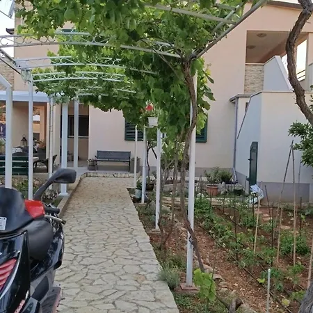 Ivana Dolores Apartment