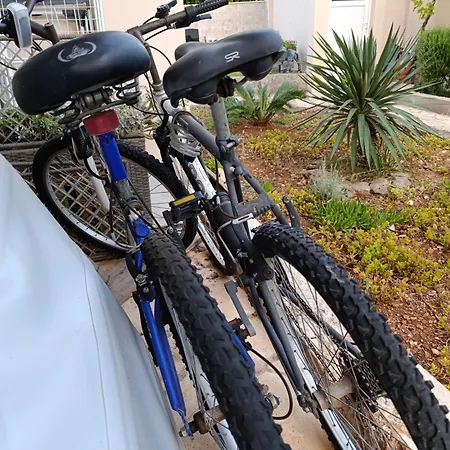 Ivana Dolores Apartment *